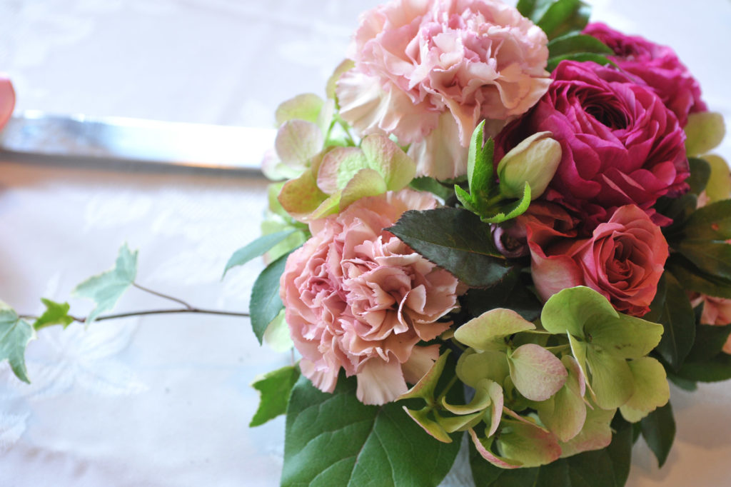 flower-arrangement-funeral-home