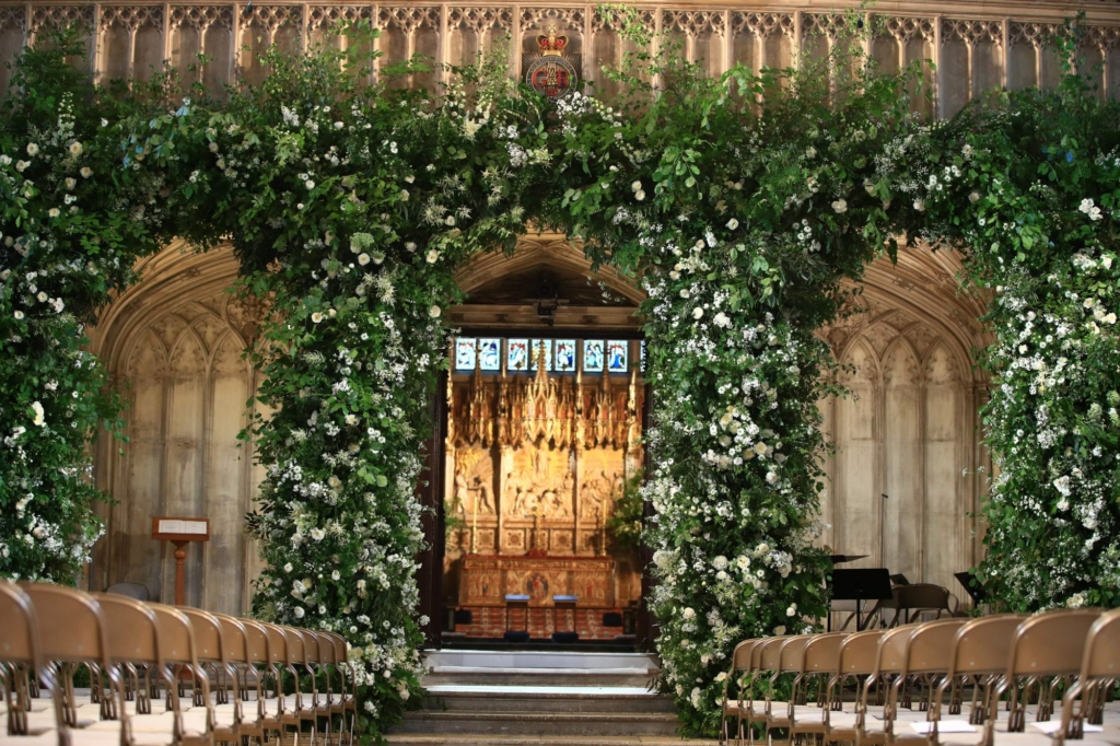 st-george-chapel-flowers-ceremony-space-flowers-royal-wedding-2018-2000